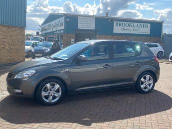 Kia Ceed 1.6 2 ECODYNAMICS CRDI 5d 89 BHP