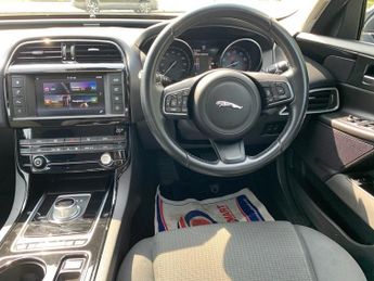 JAGUAR XE 2.0 GTDI SE 4d 197 BHP