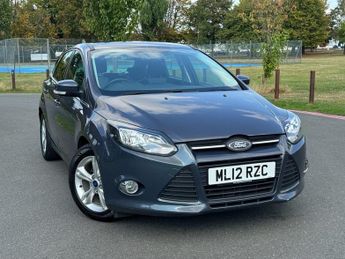 Ford Focus 1.6 ZETEC 5d 124 BHP