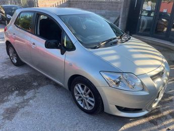 Toyota Auris 1.4 TR D-4D 5d 88 BHP