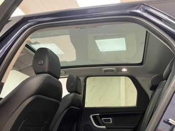LAND ROVER DISCOVERY SPORT 2.2 SD4 HSE 5d 190 BHP 9SP 7 SEAT 4-WHEEL DRIVE AUTOMATIC DIESEL