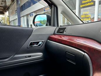 TOYOTA VELLFIRE 3.5 0d 