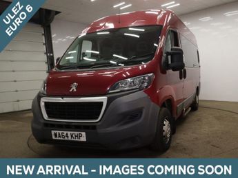 Peugeot Boxer MWB M/R 5 Seat Wheelchair Accessible Disabled Access Vehicle