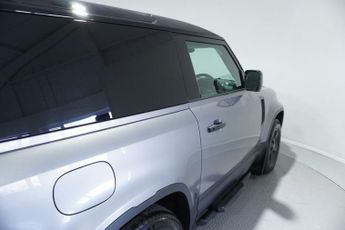 LAND ROVER DEFENDER 3.0 HARD TOP MHEV 198 BHP