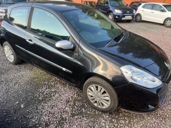 Renault Clio 1.1 I-MUSIC 16V 3d 74 BHP