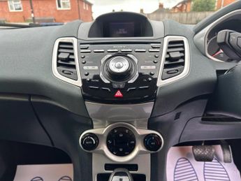 FORD FIESTA 1.4 Titanium Hatchback 5dr Petrol Automatic (154 g/km, 94 bhp)
