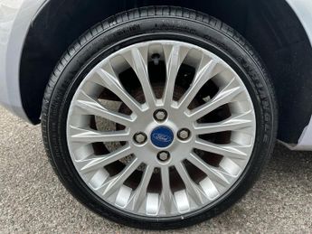 FORD FIESTA 1.4 Titanium Hatchback 5dr Petrol Automatic (154 g/km, 94 bhp)
