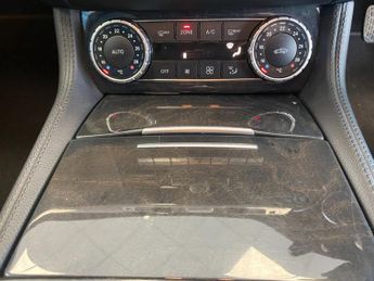 MERCEDES-BENZ CLS CLASS 3.0 CLS350 CDI BLUEEFFICIENCY 5d 262 BHP