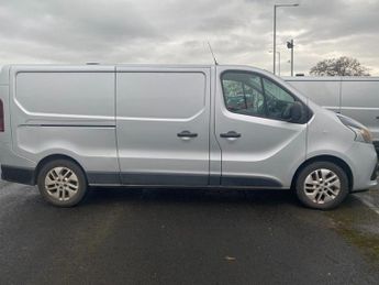 RENAULT TRAFIC 1.6 dCi 29 Sport Nav Panel Van 5dr Diesel Manual LWB Standard Ro
