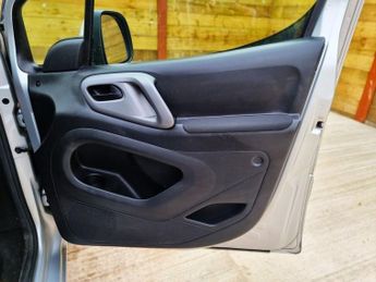 CITROEN BERLINGO MULTISPACE 3 Seat Auto Wheelchair Accessible Disabled Access Ramp Car  