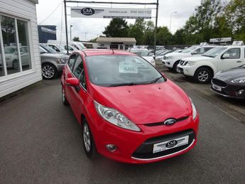 Ford Fiesta 1.6 TDCi ECOnetic Zetec Hatchback 5dr Diesel Manual Euro 5 (s/s)