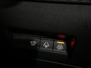 PEUGEOT E-208 50kWh GT Premium Hatchback 5dr Electric Auto (136 ps)