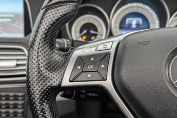 MERCEDES-BENZ E-CLASS 2.1 E250 CDI AMG Sport Cabriolet 2dr Diesel G-Tronic+ Euro 5 (s/