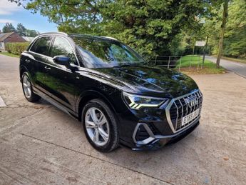 Audi Q3 2.0 TFSI 40 S line SUV 5dr Petrol S Tronic quattro Euro 6 (s/s) 