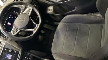 VOLKSWAGEN TIGUAN 2.0 TDI Elegance SUV 5dr Diesel DSG Euro 6 (s/s) (150 ps)