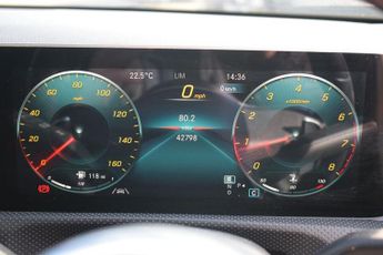 MERCEDES-BENZ CLA 1.3 CLA 180 AMG LINE PREMIUM PLUS 4d 135 BHP