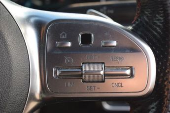MERCEDES-BENZ CLA 1.3 CLA 180 AMG LINE PREMIUM PLUS 4d 135 BHP
