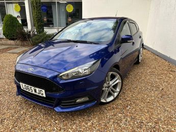 Ford Focus 2.0 TDCi ST-3 Hatchback 5dr Diesel Manual Euro 6 (s/s) (185 ps)