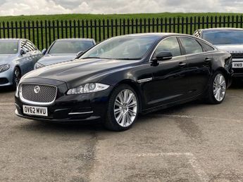 Jaguar XJ 3.0 V6 Portfolio Saloon 4dr Petrol Auto Euro 5 (s/s) (340 ps)