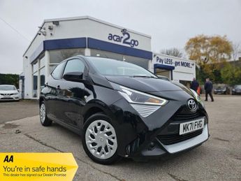 Toyota AYGO 1.0 VVT-i x-play Hatchback 5dr Petrol Manual Euro 6 (s/s) (71 ps