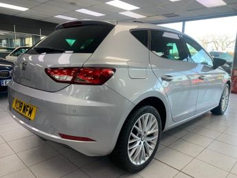 SEAT LEON 1.2 TSI SE Dynamic Technology Hatchback 5dr Petrol Manual Euro 6