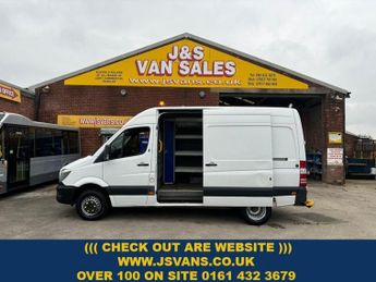 Mercedes Sprinter  516 CDi Panel Van 4dr Diesel Manual RWD L2 (163 bhp) twin wheel