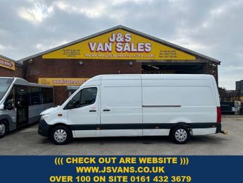 Mercedes Sprinter 2.1 314 CDI Panel Van 5dr Diesel automatic  RWD L3 H2 Euro 6 (14