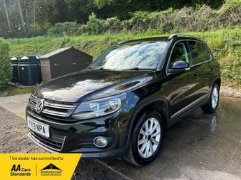 Volkswagen Tiguan 2.0 TDI BlueMotion Tech SE SUV 5dr Diesel DSG 4WD Euro 5 (s/s) (