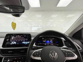 VOLKSWAGEN T-ROC 1.5 LIFE TSI DSG 5d 148 BHP