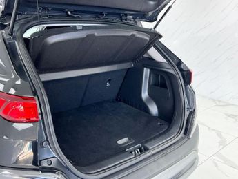 HYUNDAI KONA 1.6 GDI SE CONNECT 5d 140 BHP