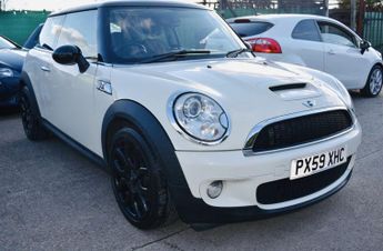 MINI Hatch 1.6 Cooper S Hatchback 3dr Petrol Steptronic Euro 5 (175 ps)