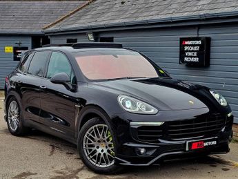 Porsche Cayenne 3.0 V6 E-Hybrid S SUV 5dr Petrol Plug-in Hybrid TiptronicS 4WD E