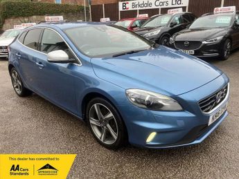 Volvo V40 2.0 D3 R-Design Nav Hatchback 5dr Diesel Manual Euro 6 (s/s) (15