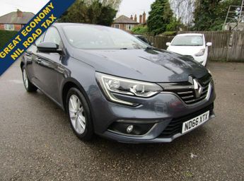 Renault Megane 1.5 dCi Dynamique Nav Hatchback 5dr Diesel Manual Euro 6 (s/s) (