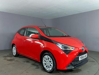 Toyota AYGO 1.0 VVT-i x-play Hatchback 5dr Petrol Manual Euro 6 (71 ps)