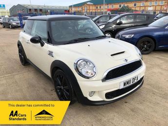 MINI Hatch 1.6 Cooper S Hatchback 3dr Petrol (s/s) MOT SERVICE WARRANTY 