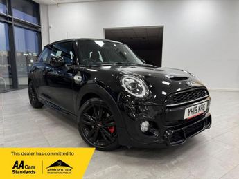 MINI Hatch 2.0 Cooper S Hatchback 3dr Petrol Steptronic Euro 6 (s/s) (192 p