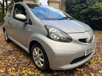 Toyota AYGO 1.0 VVT-i Platinum Hatchback 3dr Petrol Manual Euro 4 (67 bhp)