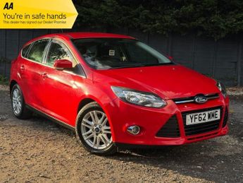 Ford Focus 1.6 Titanium Hatchback 5dr Petrol Powershift Euro 5 (125 ps)