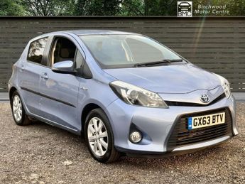 Toyota Yaris 1.5 VVT-h T4 Hatchback 5dr Petrol Hybrid CVT Euro 5 (101 ps)