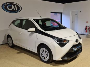 Toyota AYGO 1.0 VVT-i x-play Hatchback 5dr Petrol Manual Euro 6 (s/s) (71 ps