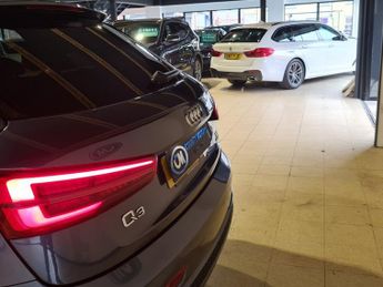 AUDI Q3 2.0 TDI S line Plus SUV 5dr Diesel S Tronic quattro Euro 6 (s/s)