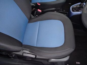 HYUNDAI I10 1.2 SE Hatchback 5dr Petrol Auto Euro 5 (87 ps)