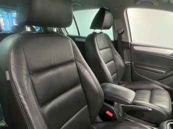 VOLKSWAGEN GOLF 2.0 TDI GT (Leather) Hatchback 5dr Diesel Manual Euro 5 (140 ps)