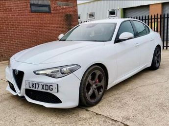 Alfa Romeo Giulia 2.2 TD Speciale Saloon 4dr Diesel Auto Euro 6 (s/s) (180 ps)