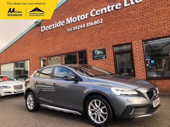 Volvo V40 2.0 T3 Pro Hatchback 5dr Petrol Manual Euro 6 (s/s) (152 ps)