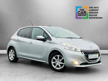 Peugeot 208 1.2 VTi PureTech Style Hatchback 5dr Petrol Manual Euro 6 (82 ps