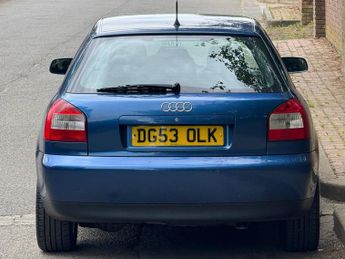 AUDI A3 1.6 SE Hatchback 5dr Petrol Manual (170 g/km, 101 bhp)