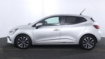 RENAULT CLIO 1.0 TCe Iconic Hatchback 5dr Petrol Manual Euro 6 (s/s) (100 ps)