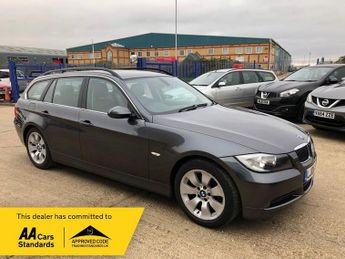 BMW 218 2.5 325i SE Touring 5dr Petrol Auto  (218 ps) MOT SERVICE WARRAN